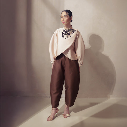 Vaelyn Top Dark Golden Pale