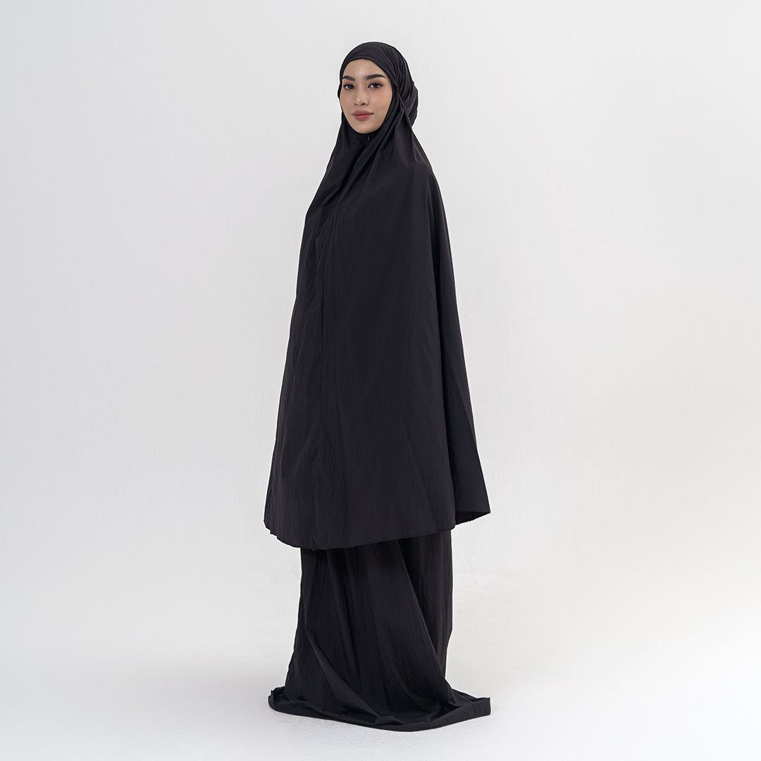 Glennys Prayer Set Raven