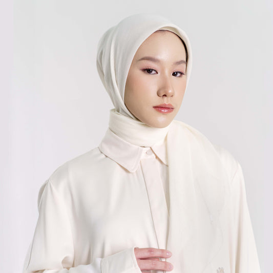Nira Scarf White
