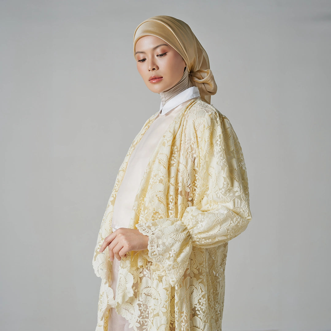 Estella Outer Pale Yellow