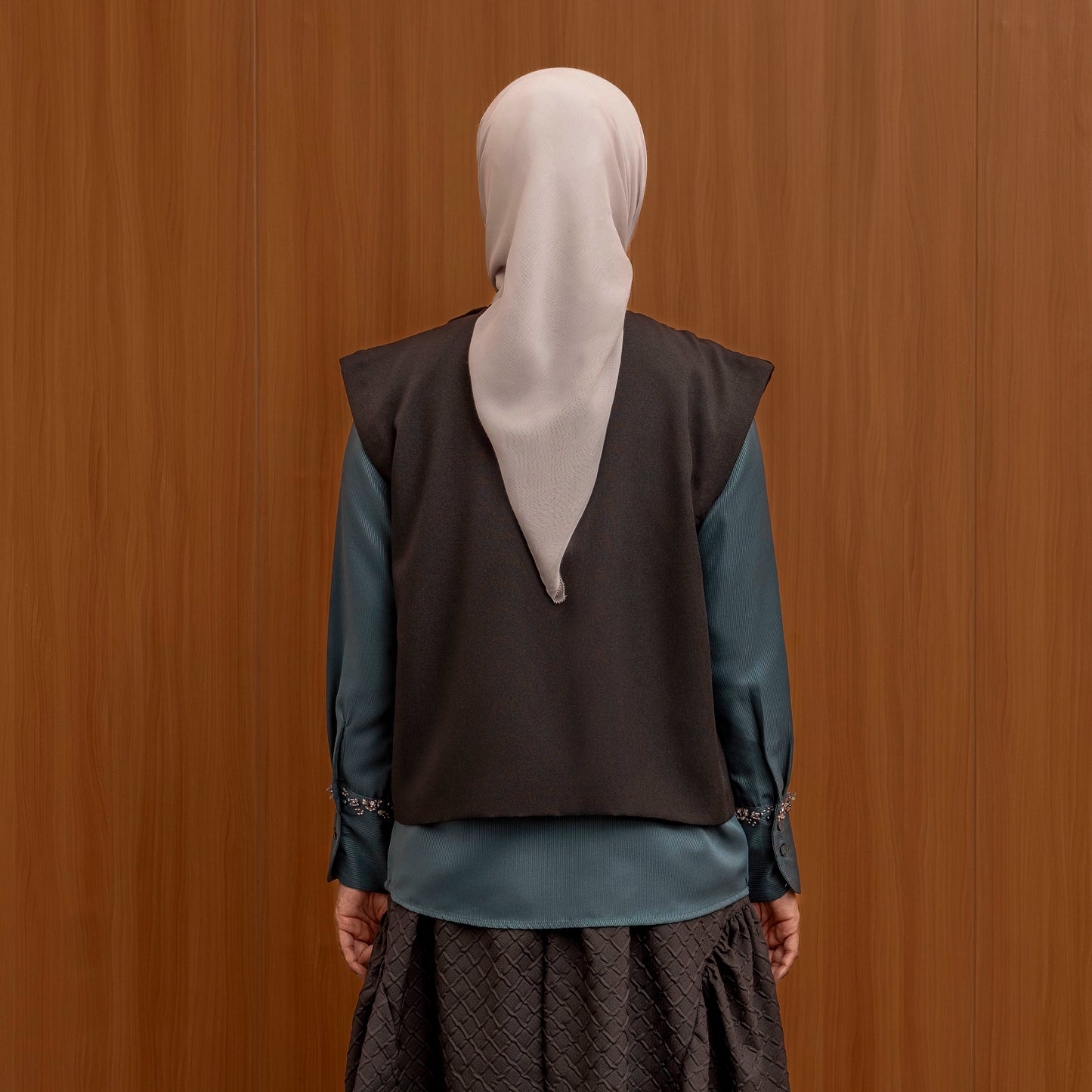 Elvara Vest Black