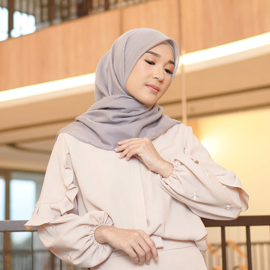 Nira Scarf Ultrafine Moon Beam