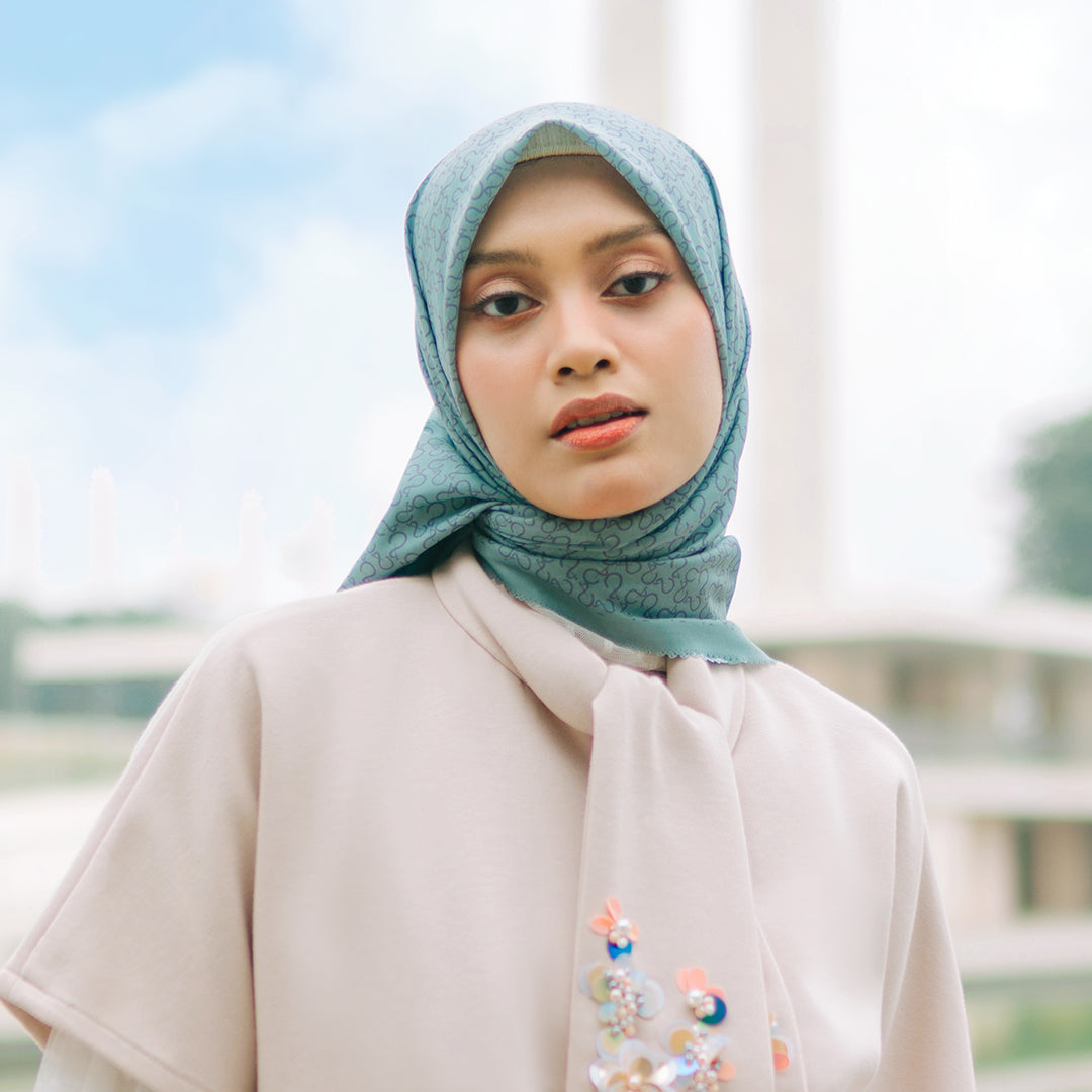 Monogram Scarf Jadeide