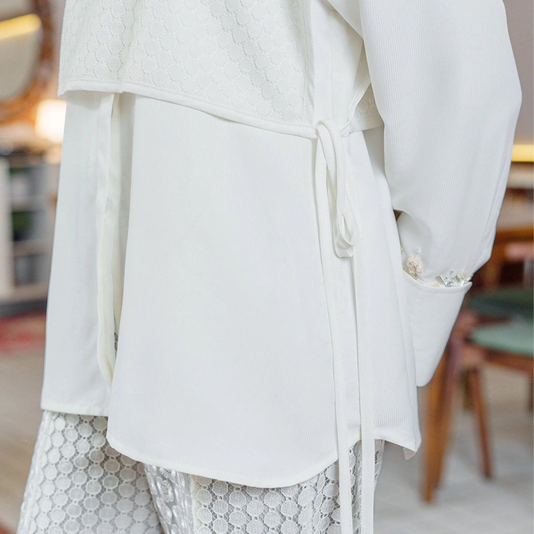 Naviqa Top Broken White