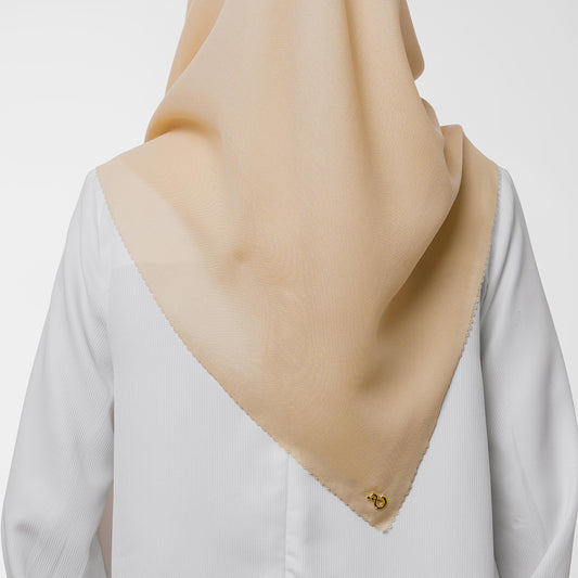 Sada Scarf Macadania