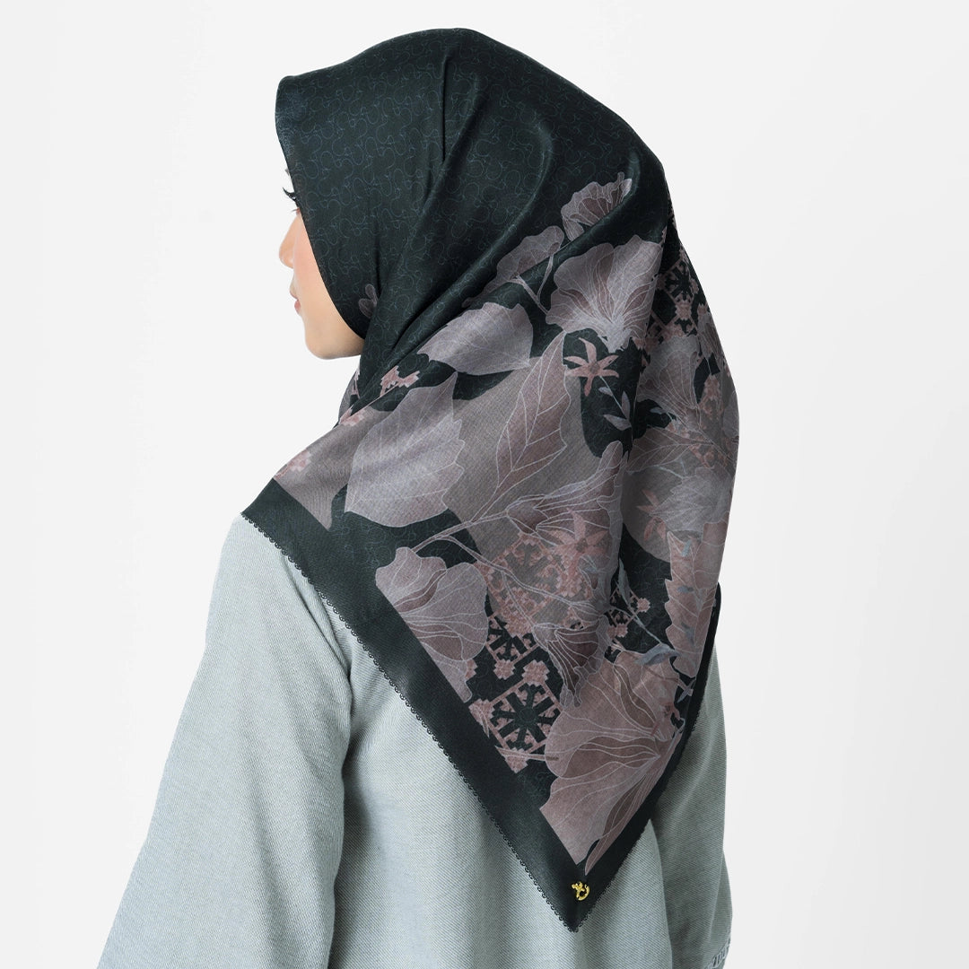 Salvia Scarf Shale