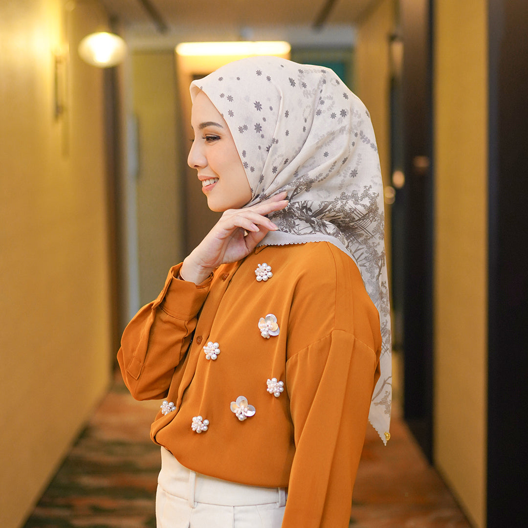 Shevara Scarf Pearl