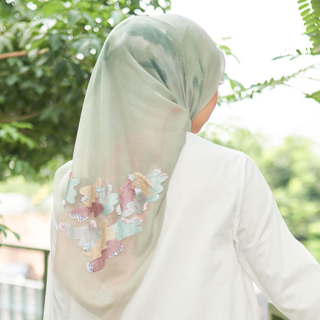 Veddira Scarf Cirrus Emerald