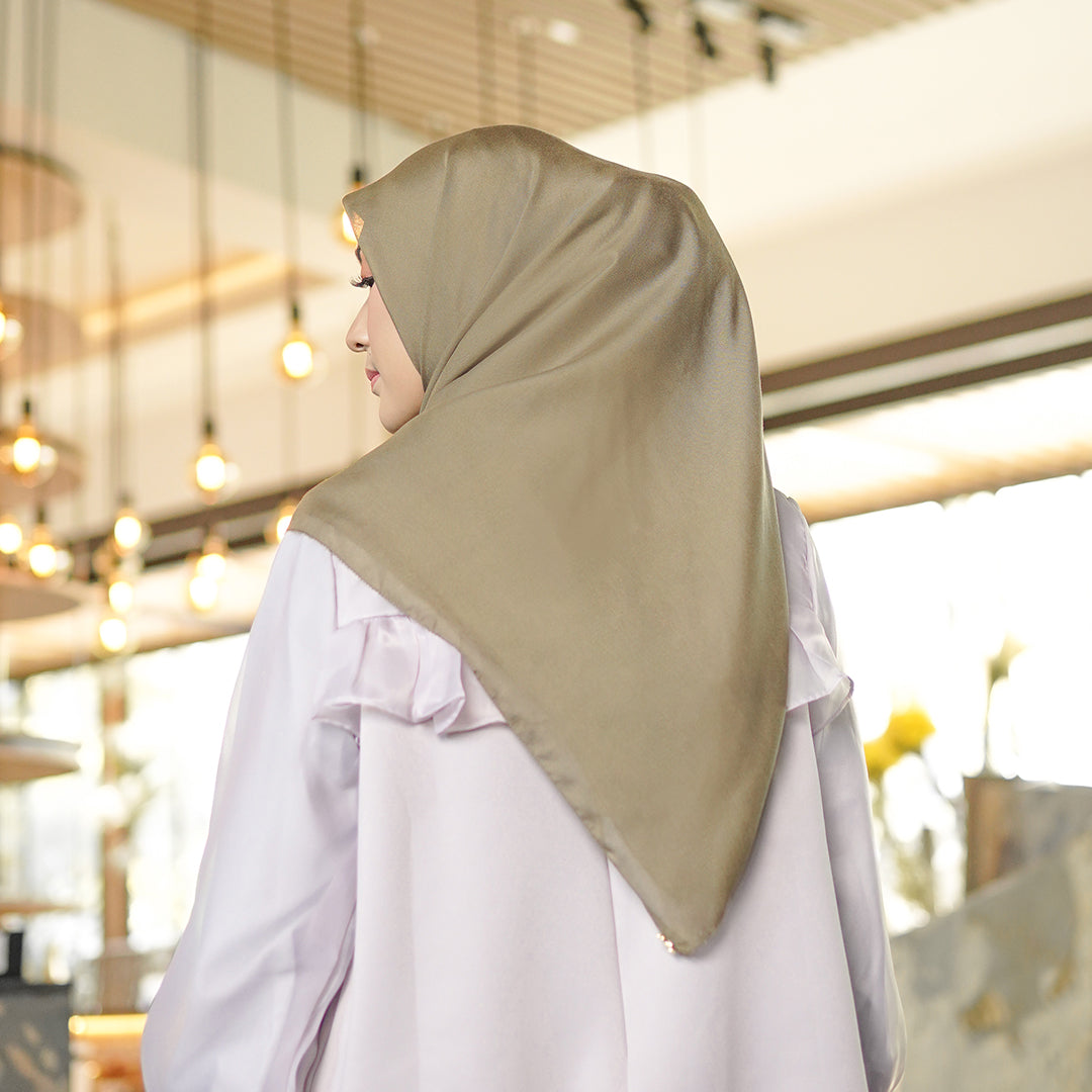 Nira Scarf Ultrafine Wood Bine