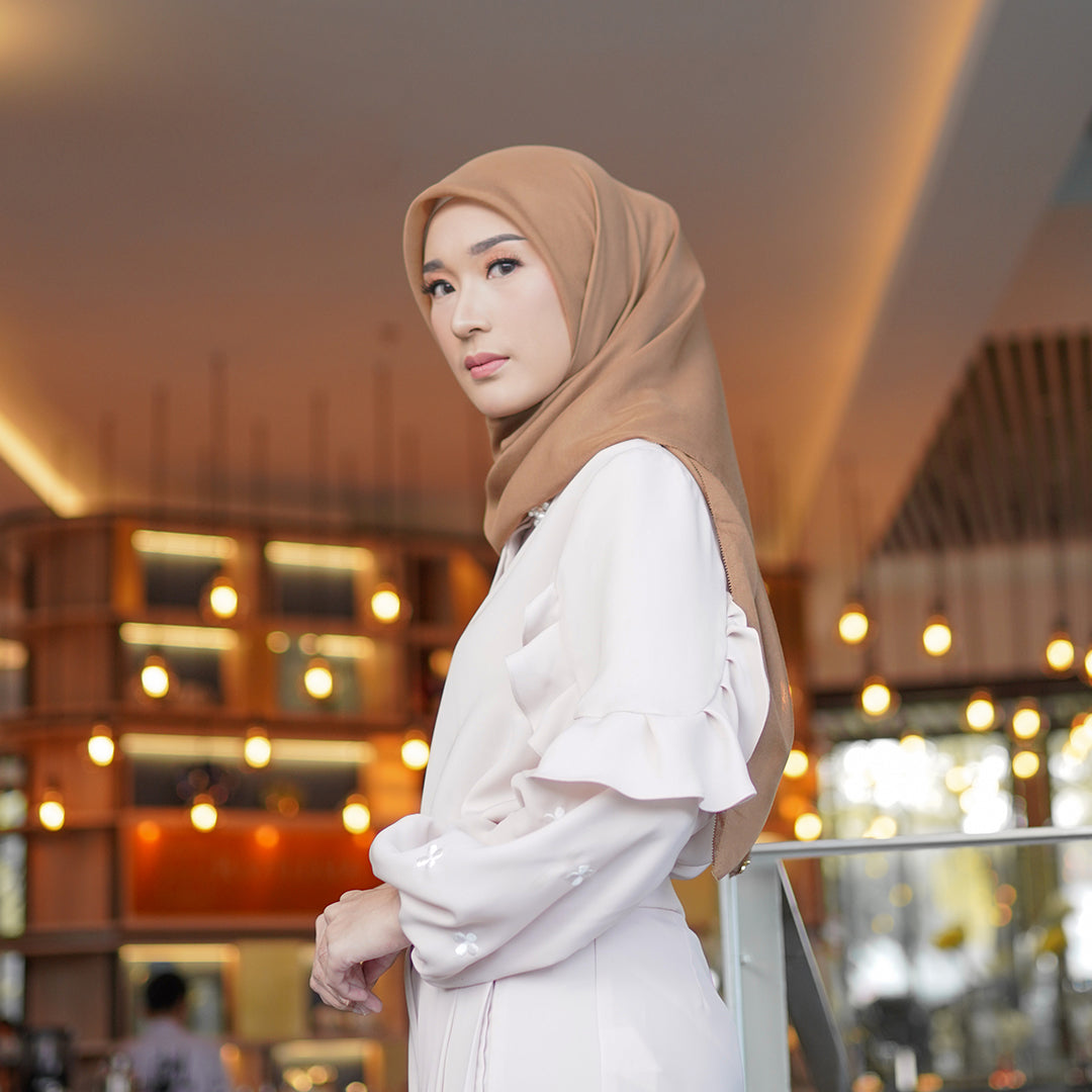 Nira Scarf Ultrafine Wood Smoke