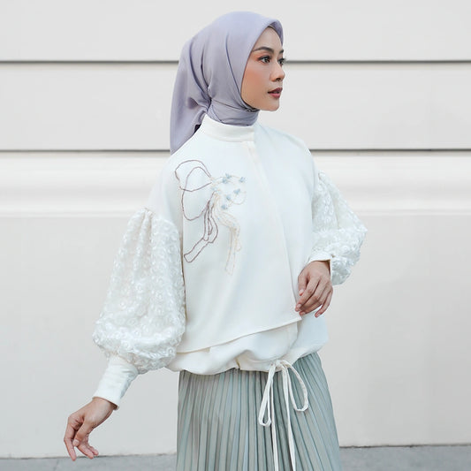 Arelle Top Broken White