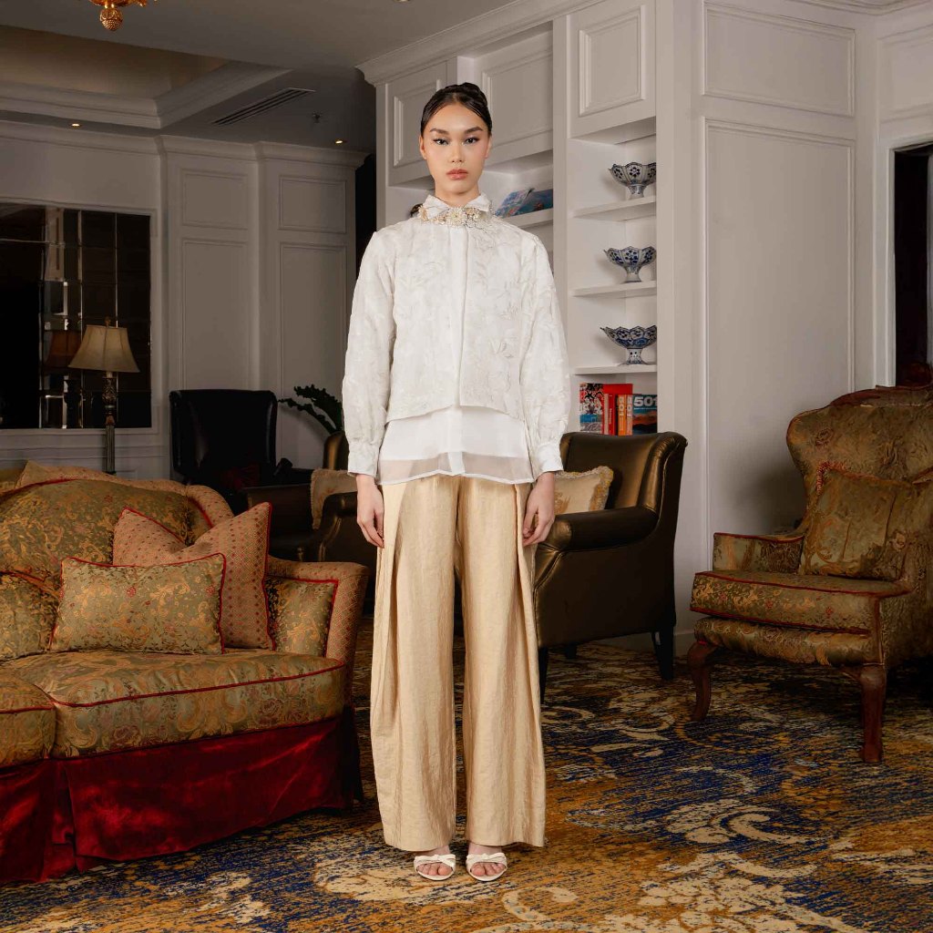 Levara Top Broken White