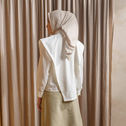 Glea Top Broken White