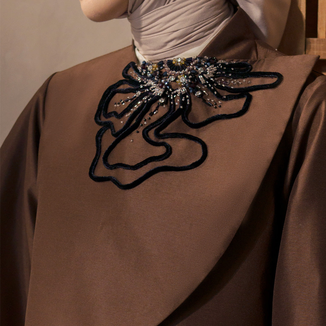 Vaelyn Top Dark Brown