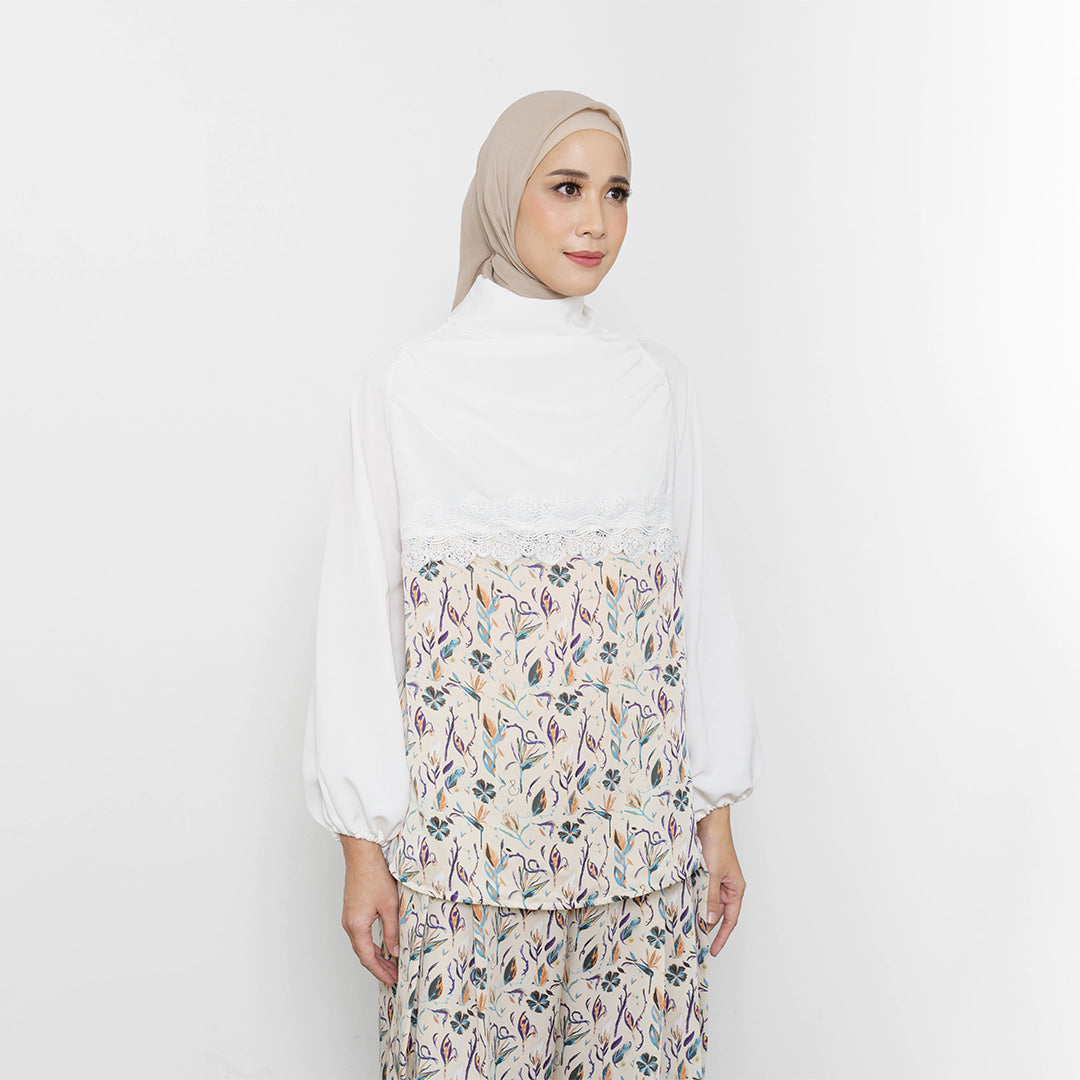 Laudy Top Broken White