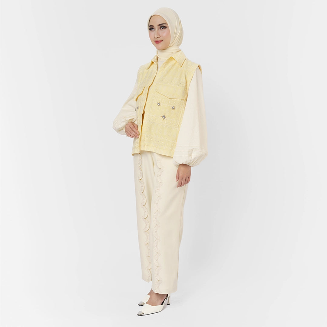 Adriana Vest Pale Yellow