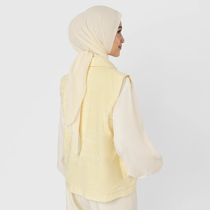 Adriana Vest Pale Yellow