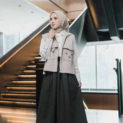 Adriana Vest Ash Grey