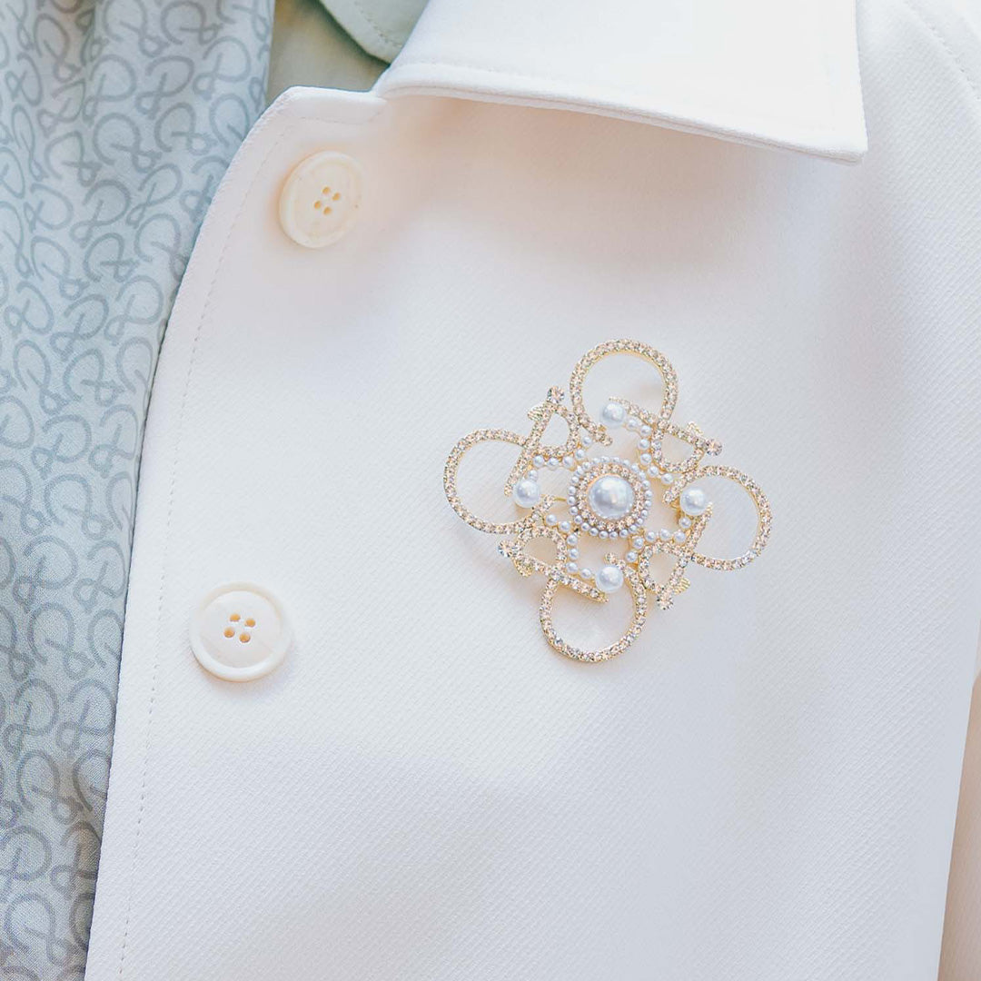 Aiza Brooch Gold