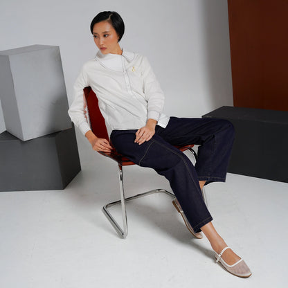 Akiara Top White Whisper