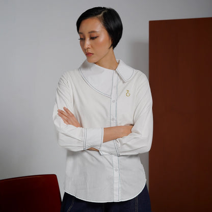 Akiara Top White Whisper