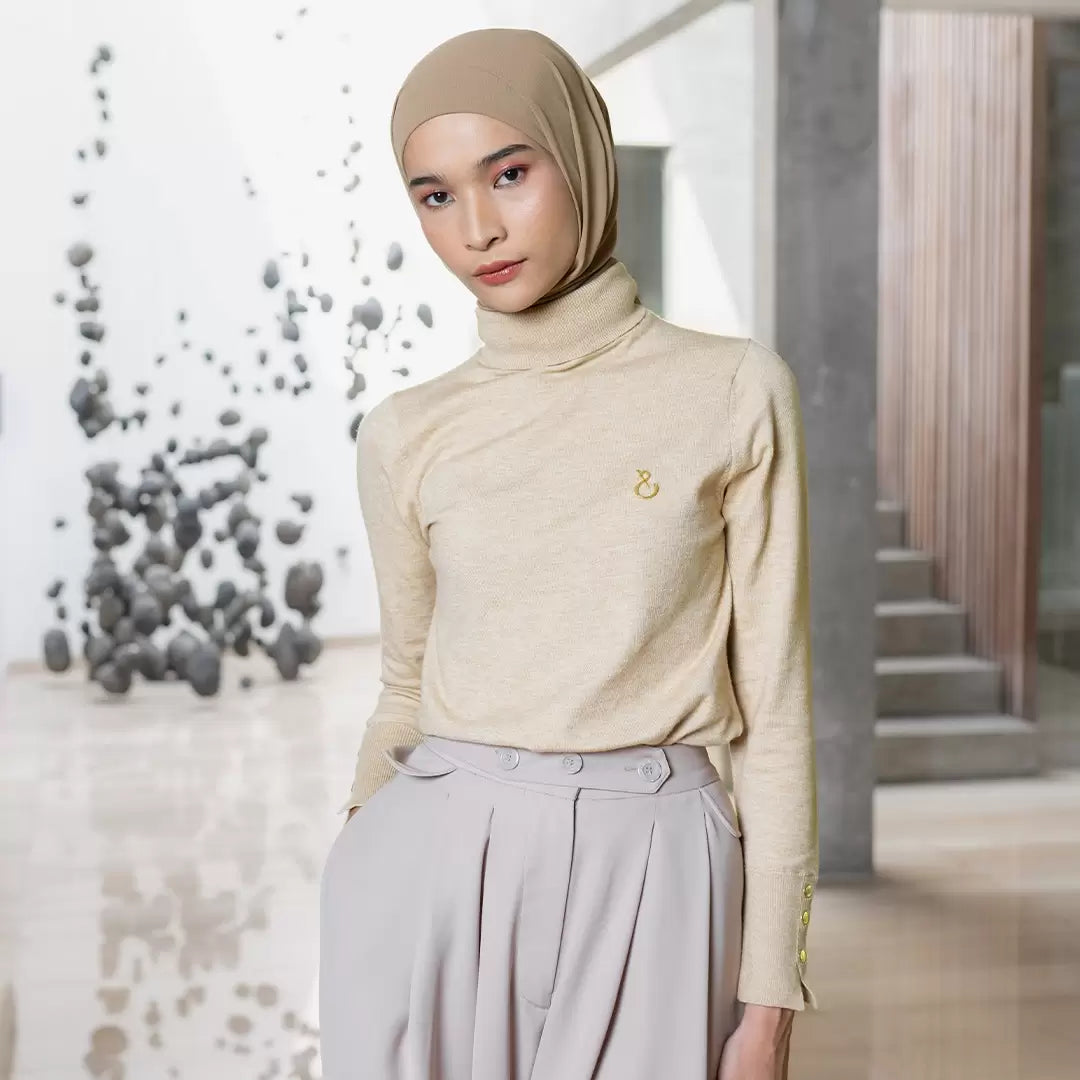 Nafa Turtle Neck Beige Sand