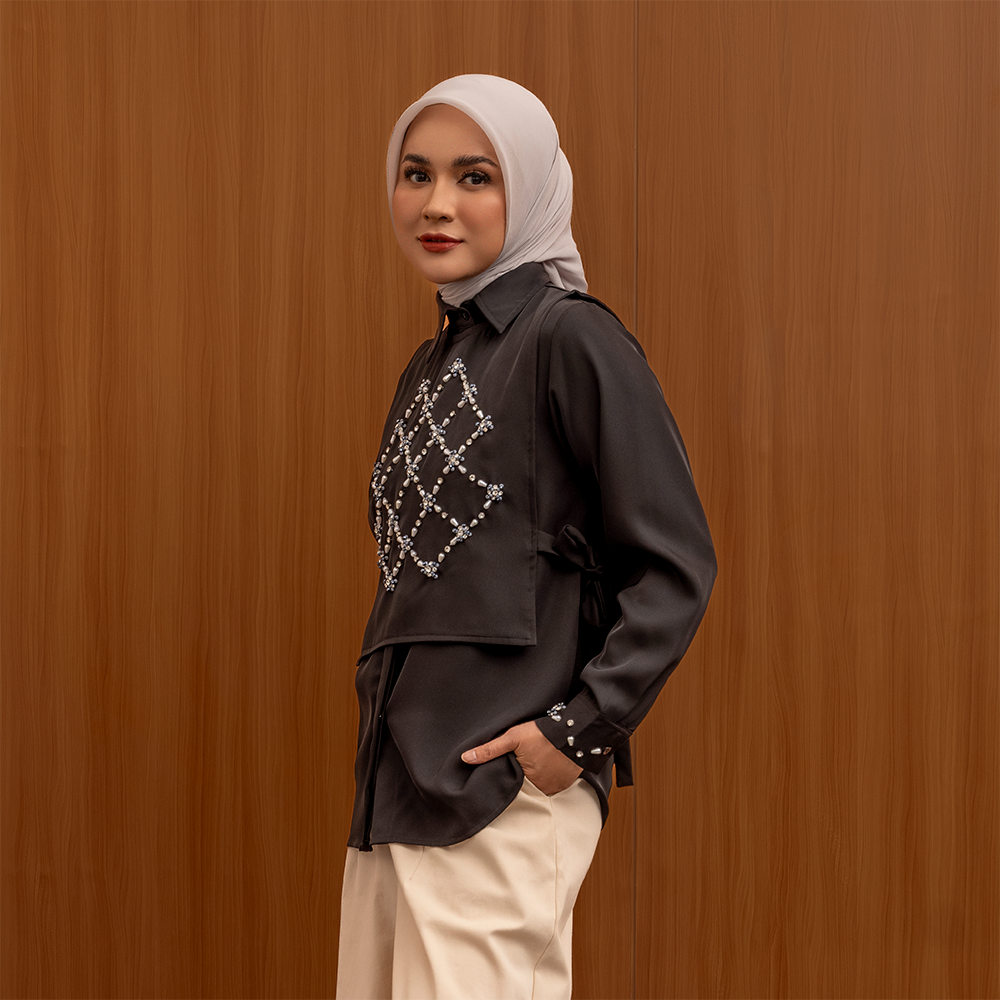 Linqa Top Black
