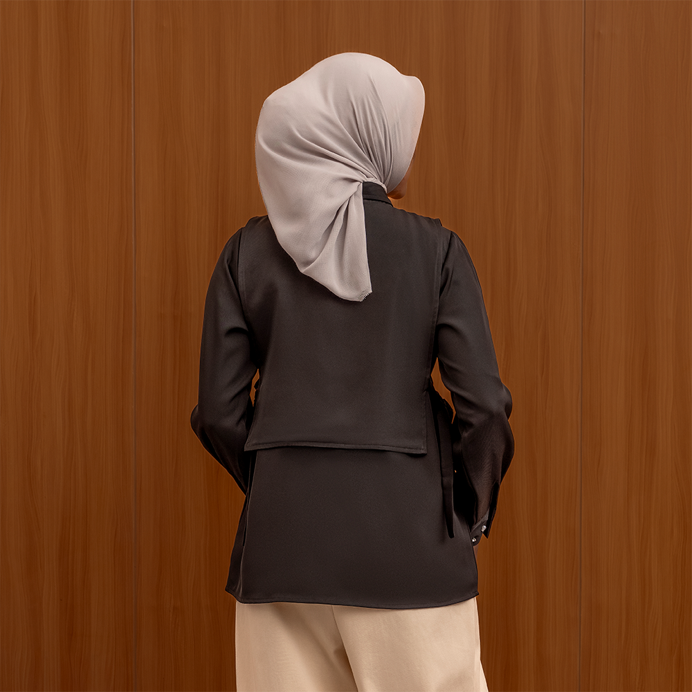 Linqa Top Black