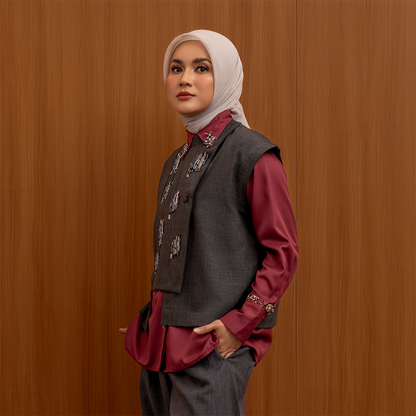 Elvara Vest Dark Grey