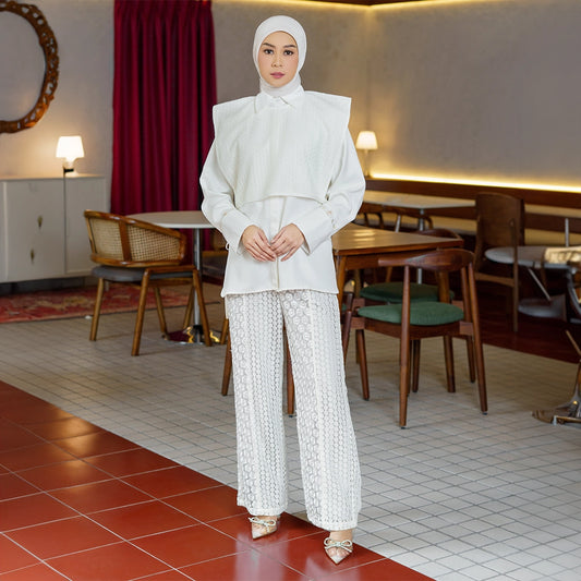 Naviqa Top Broken White