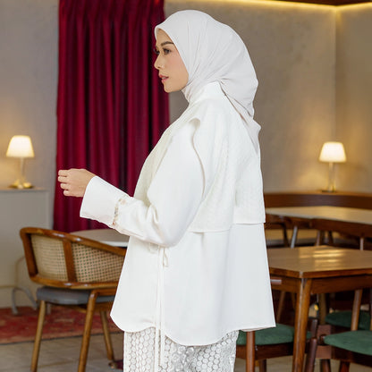 Naviqa Top Broken White