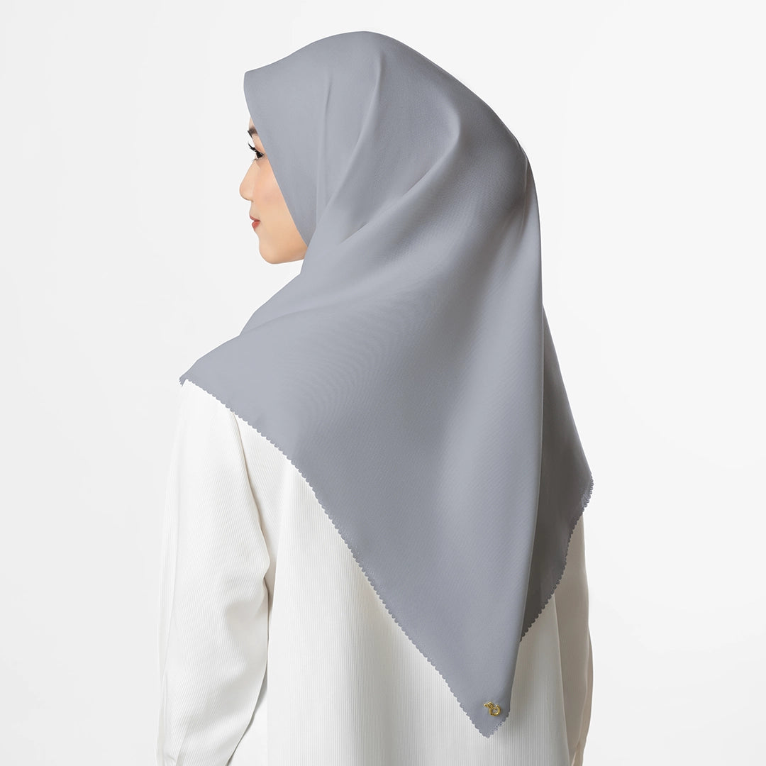 Sada Scarf Strorm