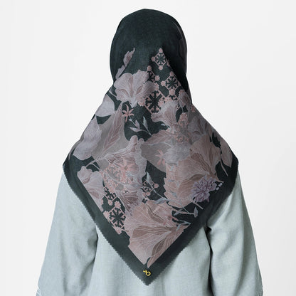 Salvia Scarf Shale