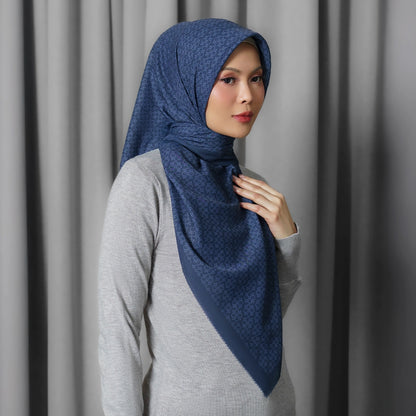 Sierra Scarf Navy