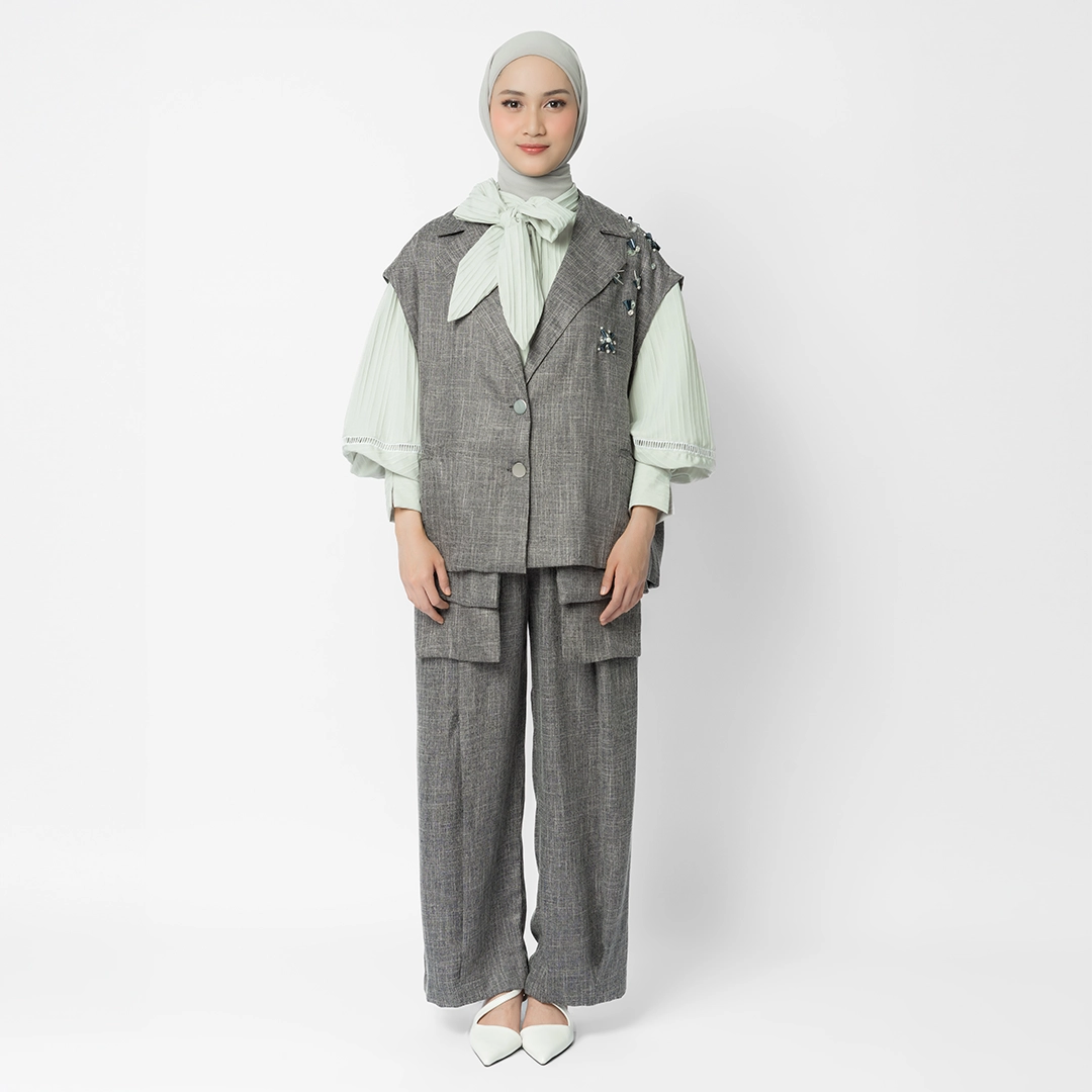 Sola Vest Grey