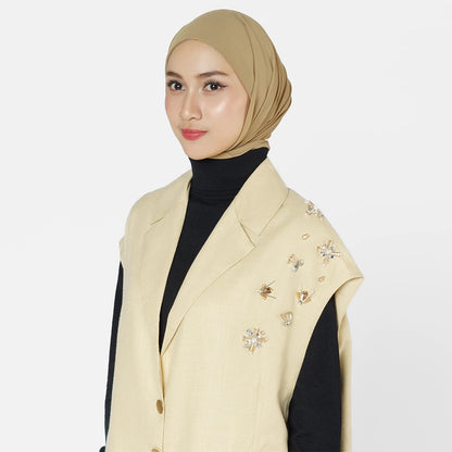 Sola Vest Safari