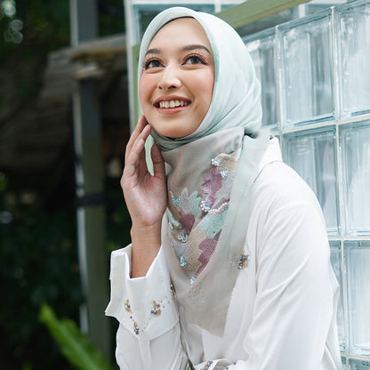 Veddira Scarf Cirrus Emerald