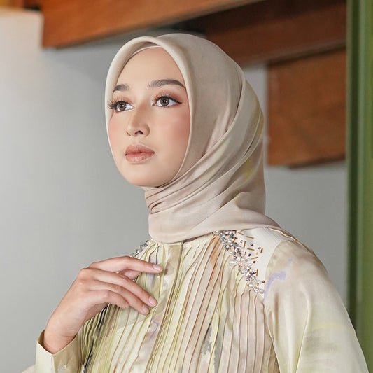 Veddira Scarf Claurantia
