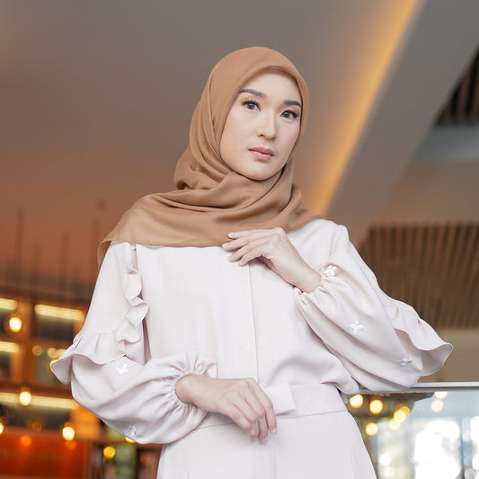 Nira Scarf Ultrafine Wood Smoke