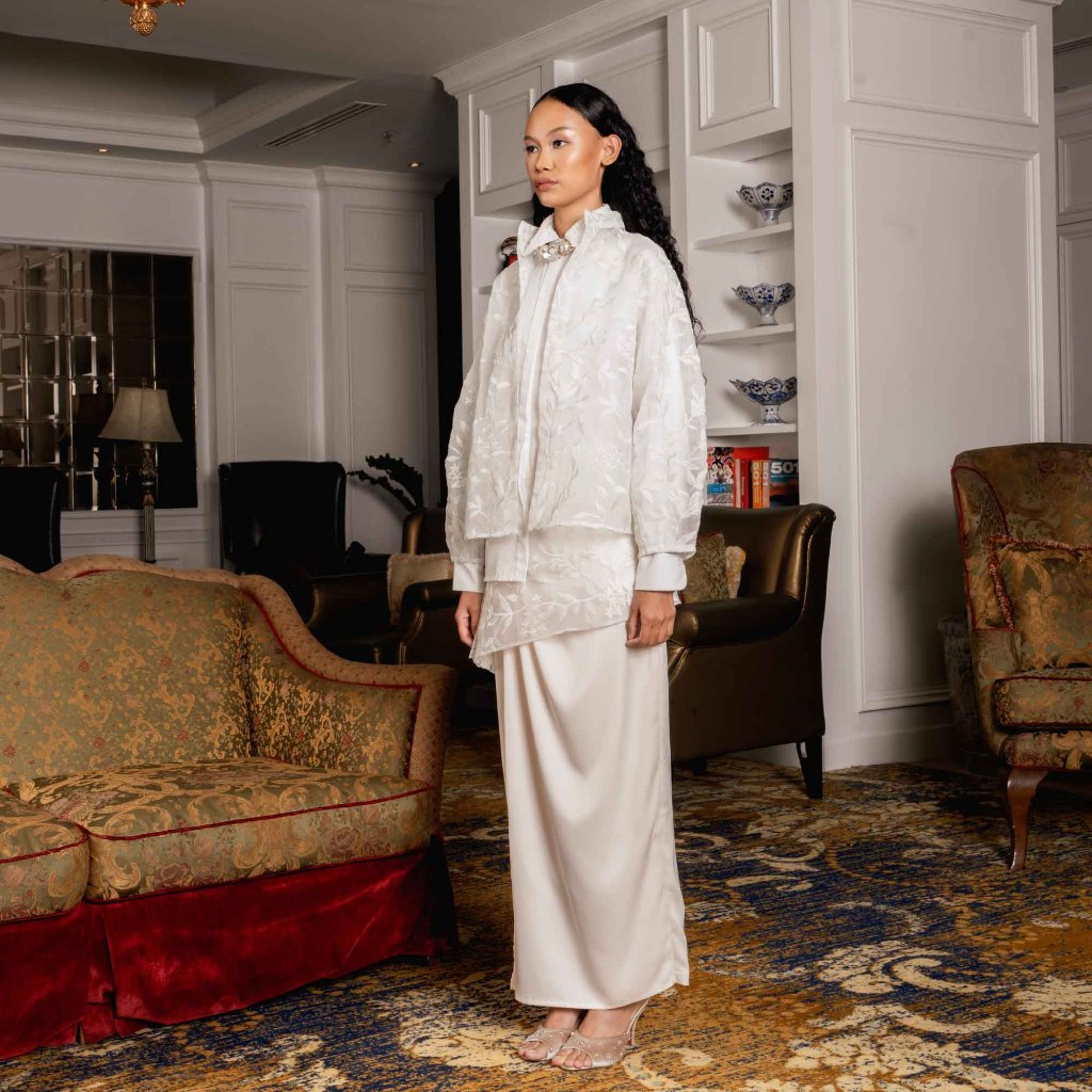 Leila Outer Broken White