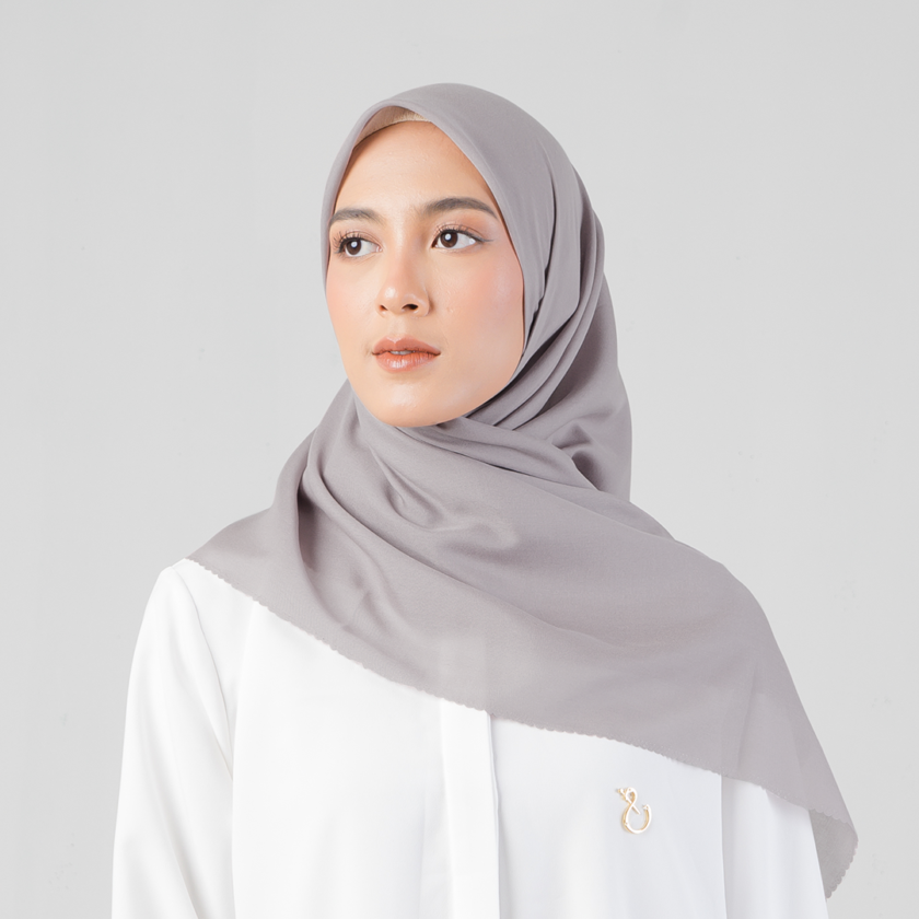 Plain Scarf Atmosphere - Image 2