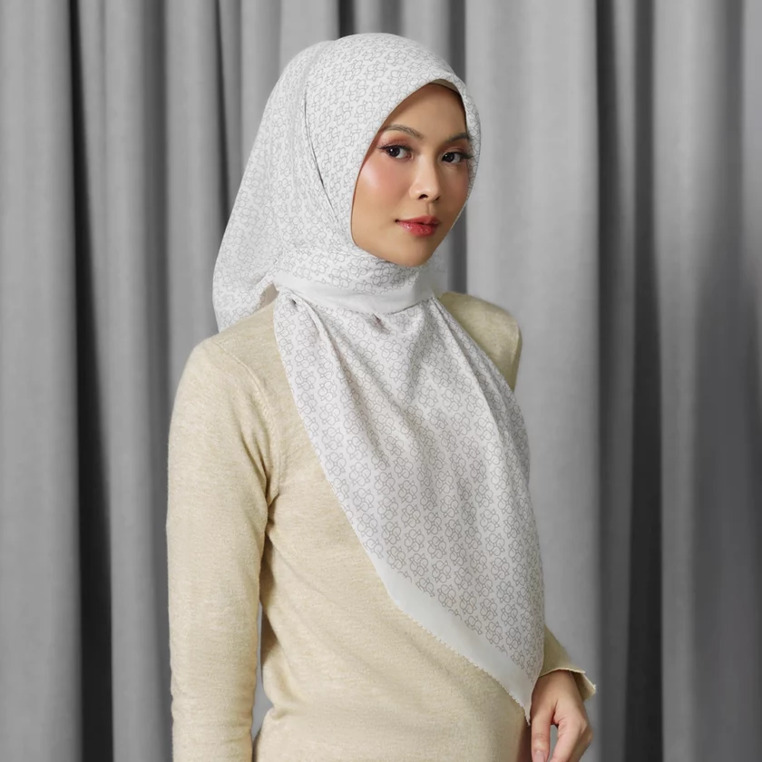Sierra Scarf Coconut Milk - Image 3