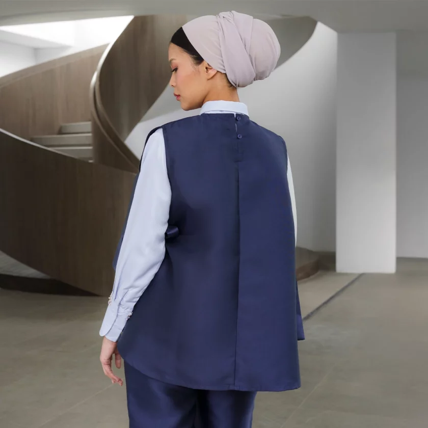 Gyka Vest Navy - Image 5