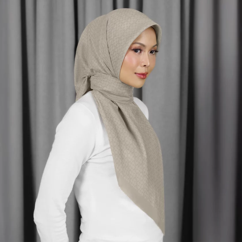Sierra Scarf Khaki - Image 3