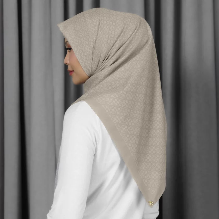 Sierra Scarf Khaki - Image 4
