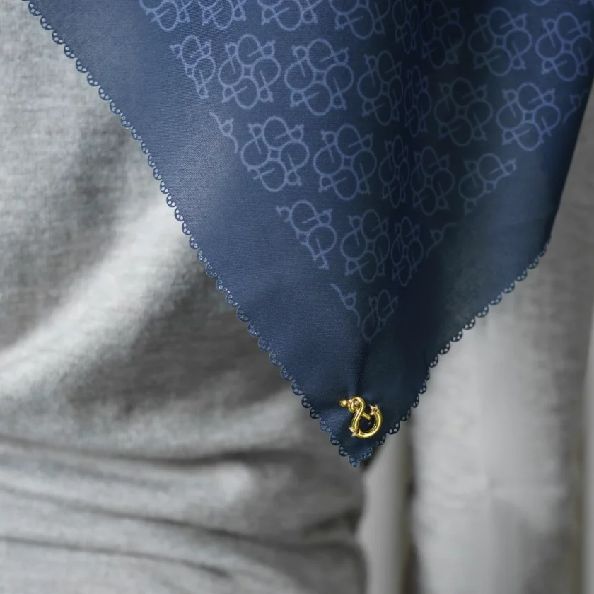 Sierra Scarf Navy - Image 5