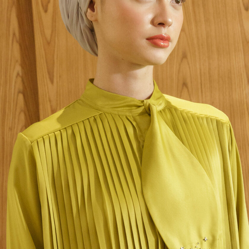 Reyyn Top Olive Gold - Image 5